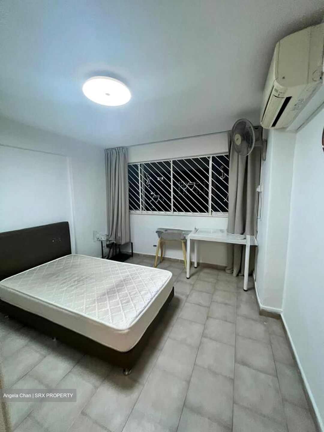 Blk 216 Jurong East Street 21 (Jurong East), HDB Executive #496659921